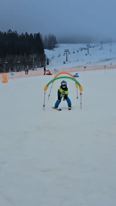 e3ce4209-069a-4a9b-8122-2c0517655d88